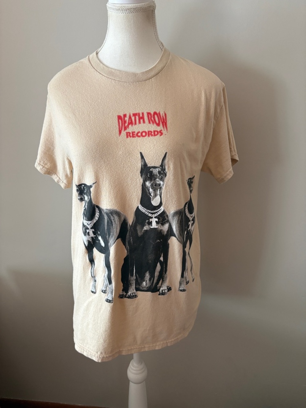 Death Row Records 100% Cotton Beige Graphic Tee with Doberman Print. Size Small